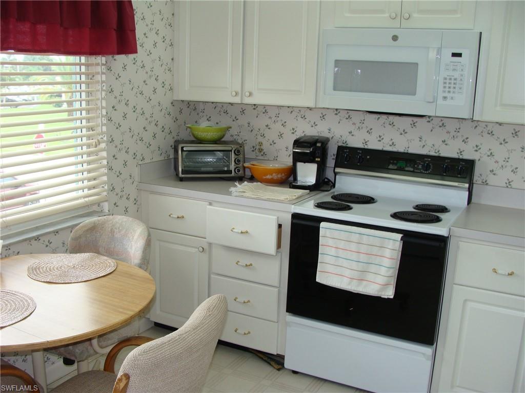 GLADES COUNTRY CLUB - Residential