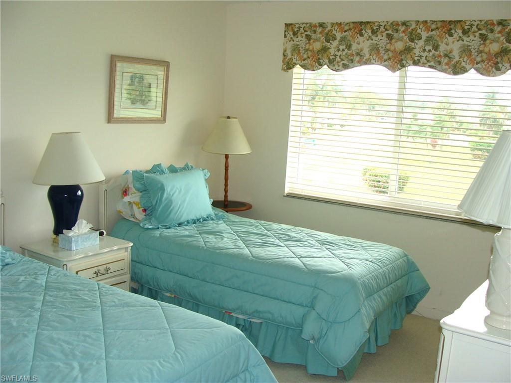 GLADES COUNTRY CLUB - Residential
