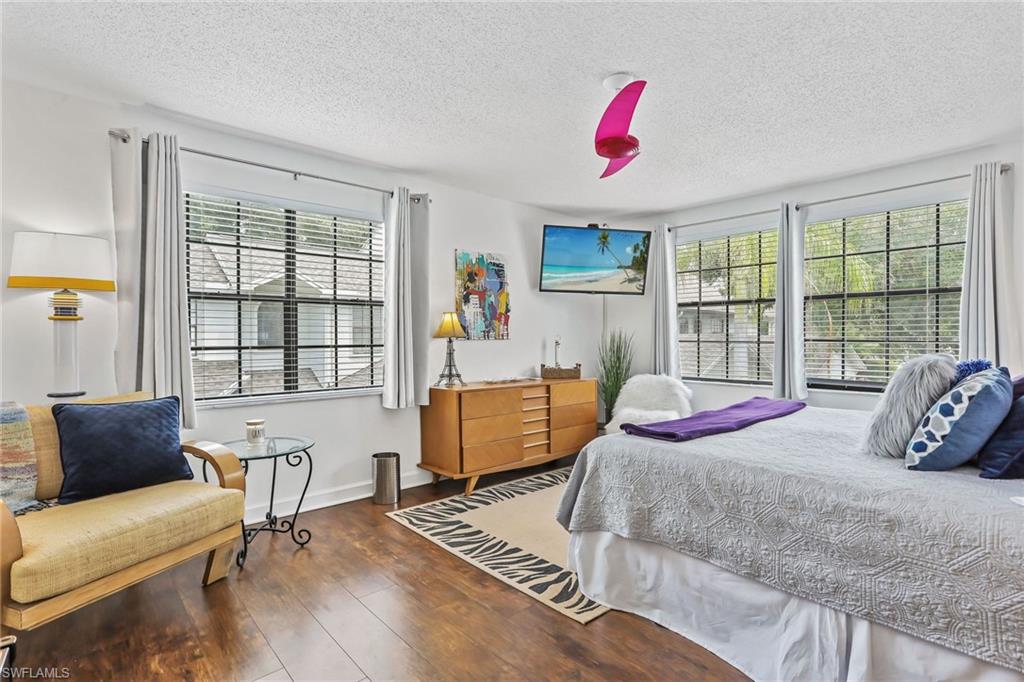 PELICAN RIDGE - Residential