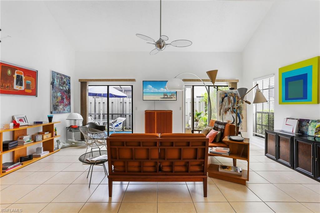 PELICAN RIDGE - Residential