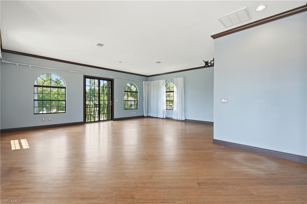 TWIN PALM ESTATES - Residential