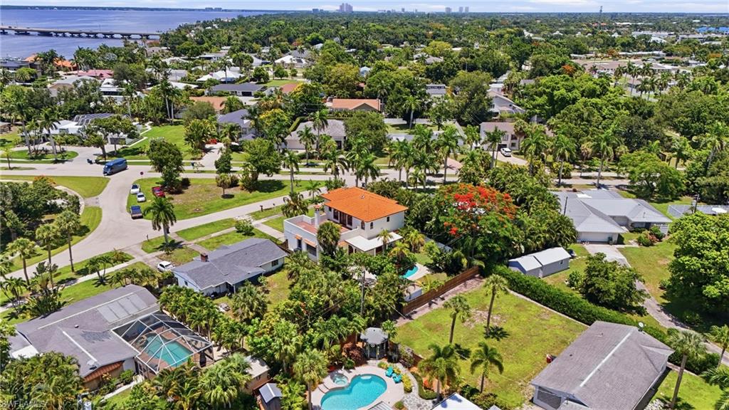 TWIN PALM ESTATES - Residential