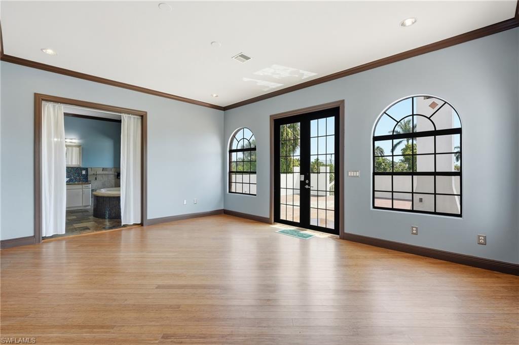 TWIN PALM ESTATES - Residential