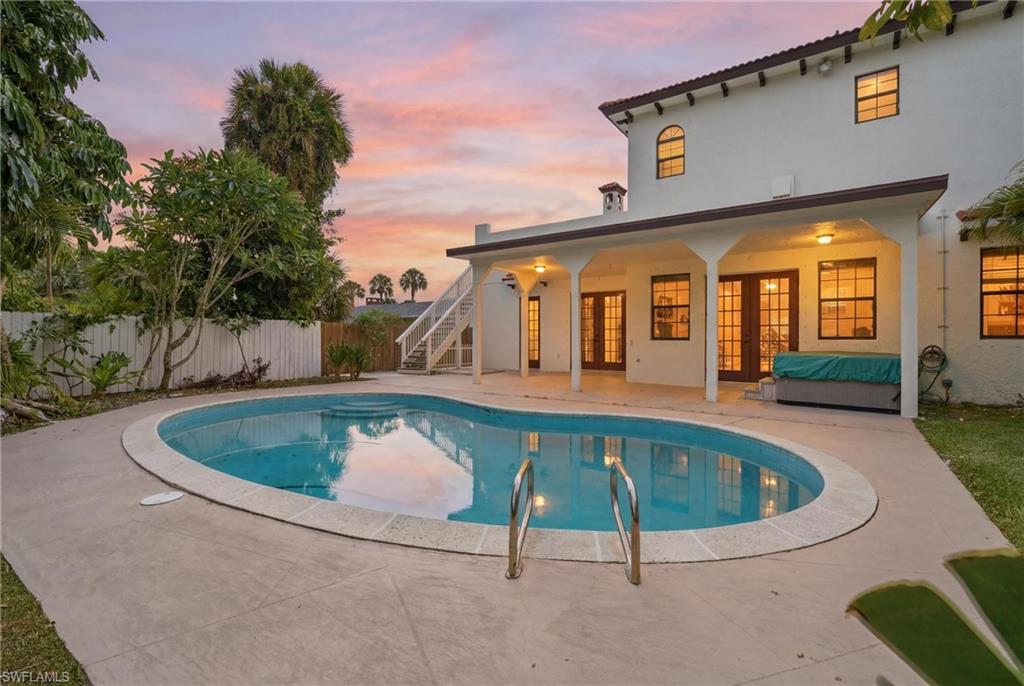 TWIN PALM ESTATES - Residential