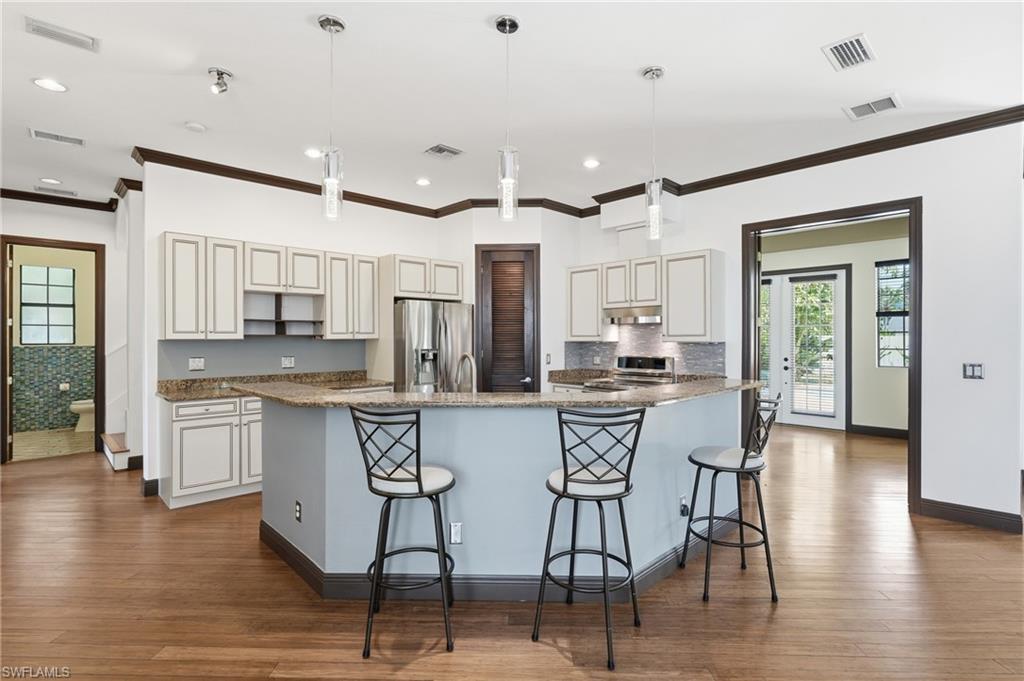 TWIN PALM ESTATES - Residential