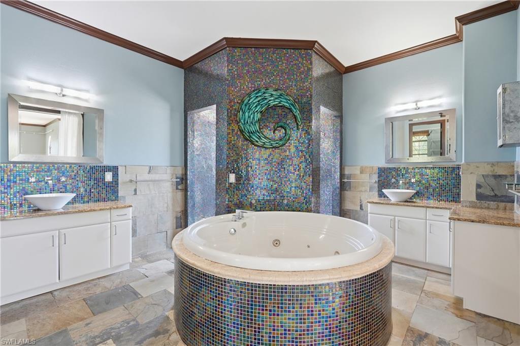 TWIN PALM ESTATES - Residential