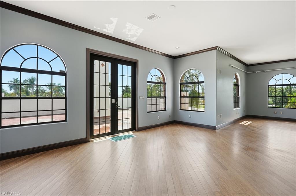 TWIN PALM ESTATES - Residential