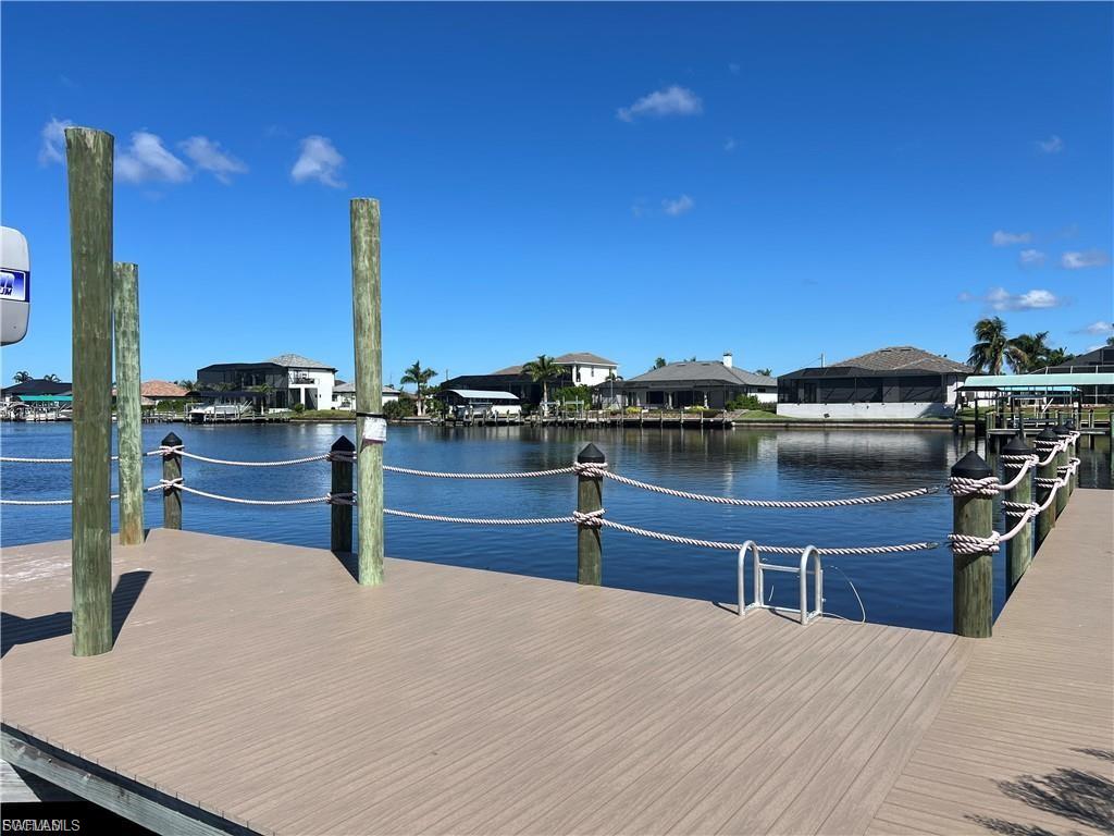 CAPE CORAL - Land