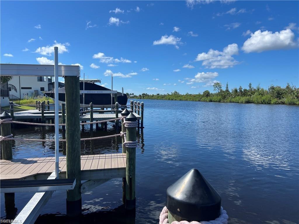 CAPE CORAL - Land