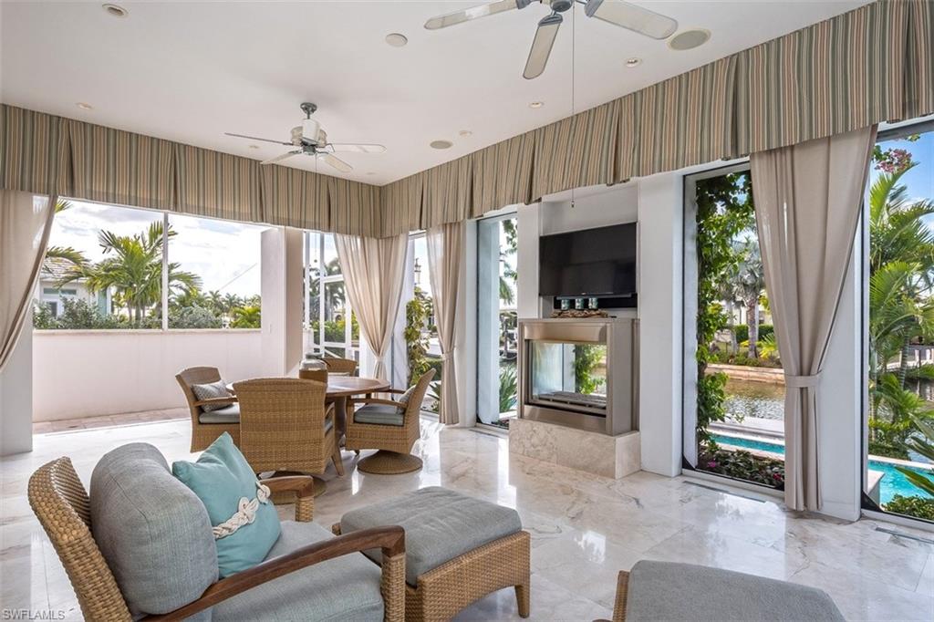 ROYAL HARBOR - Residential
