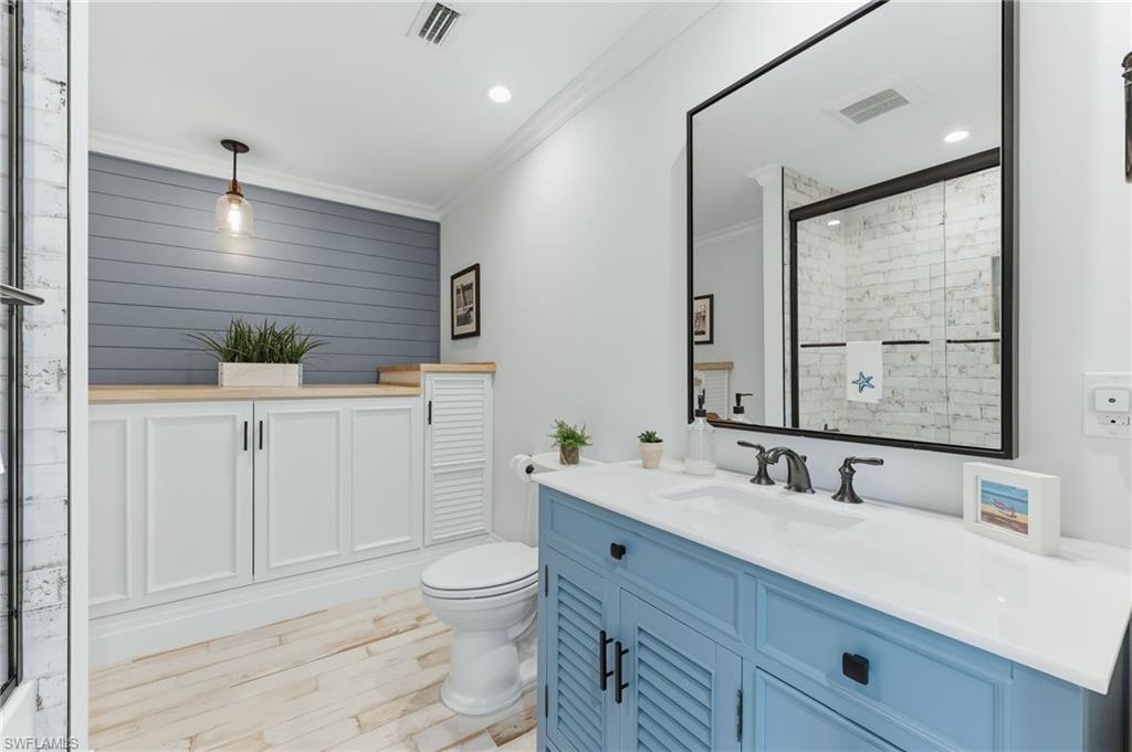 ISLES OF CAPRI - Residential