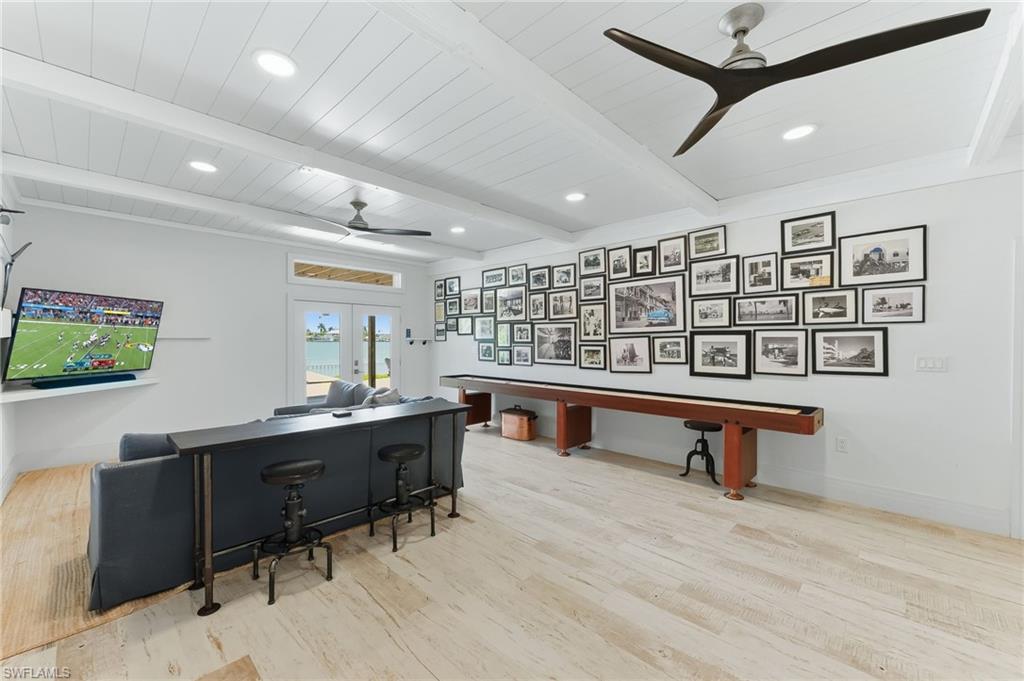 ISLES OF CAPRI - Residential