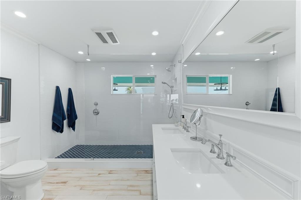 ISLES OF CAPRI - Residential