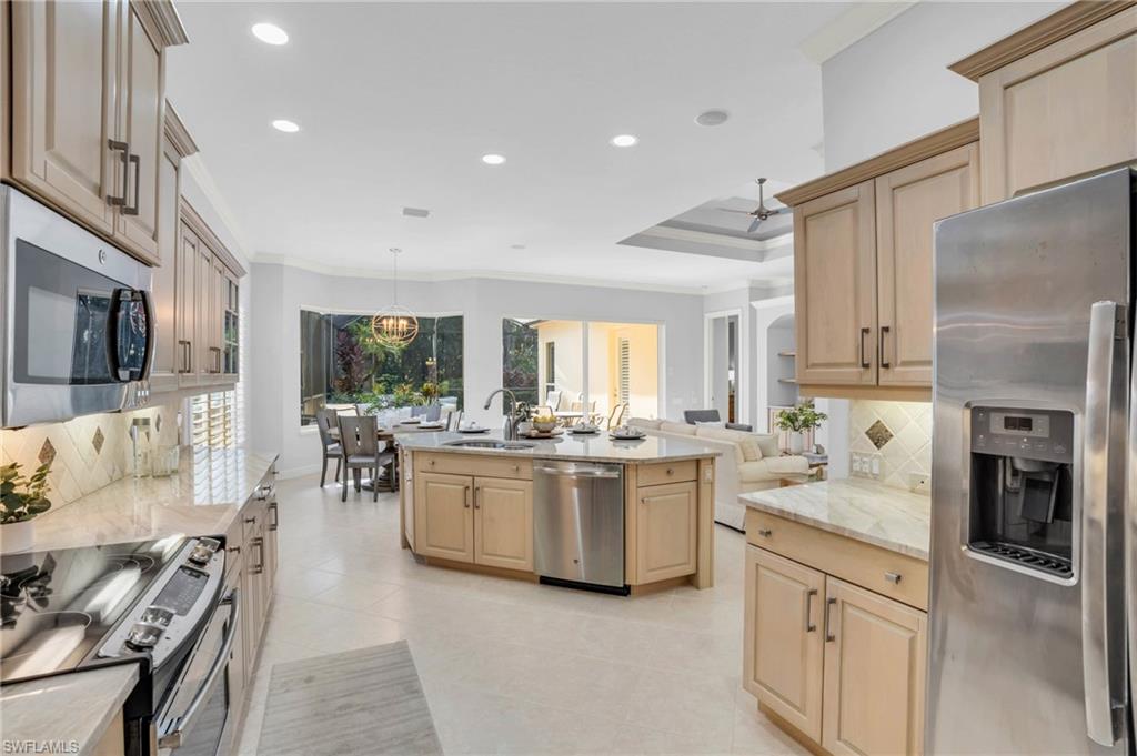 TROON LAKES - Residential