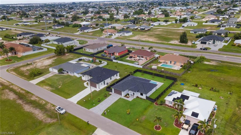 CAPE CORAL - Residential