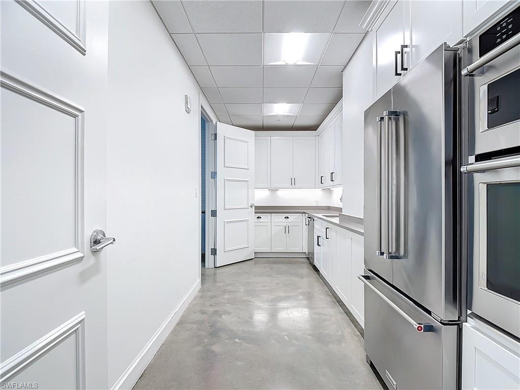 ELEVEN ELEVEN CENTRAL - Residential Lease