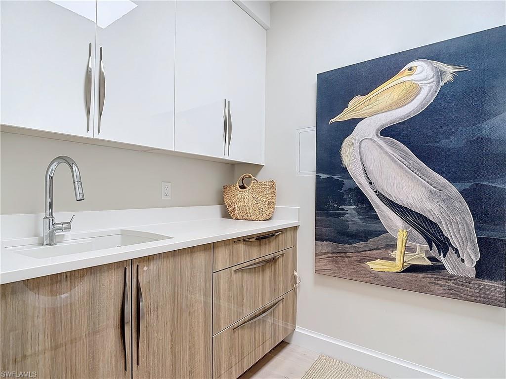 ELEVEN ELEVEN CENTRAL - Residential Lease