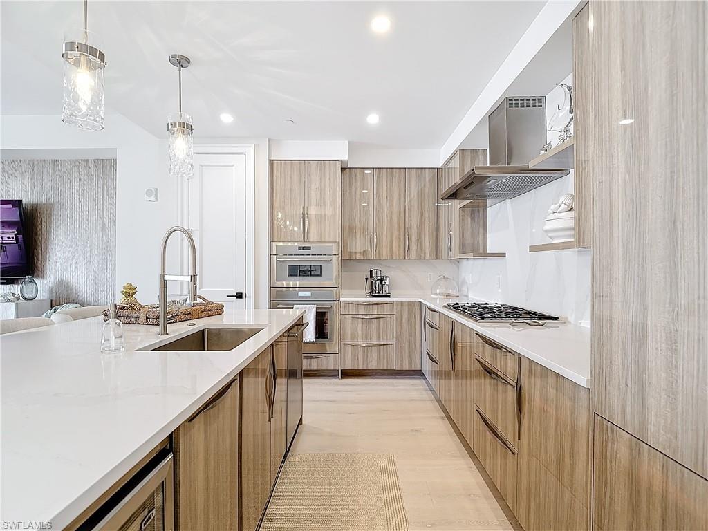 ELEVEN ELEVEN CENTRAL - Residential Lease