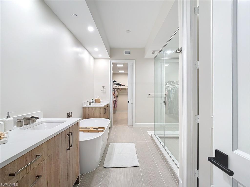 ELEVEN ELEVEN CENTRAL - Residential Lease