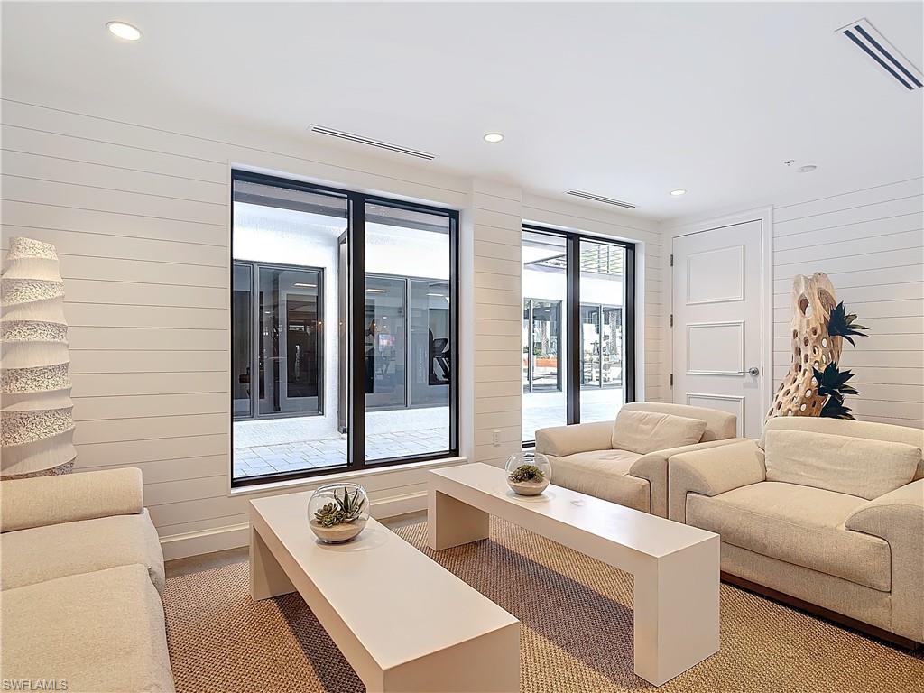ELEVEN ELEVEN CENTRAL - Residential Lease