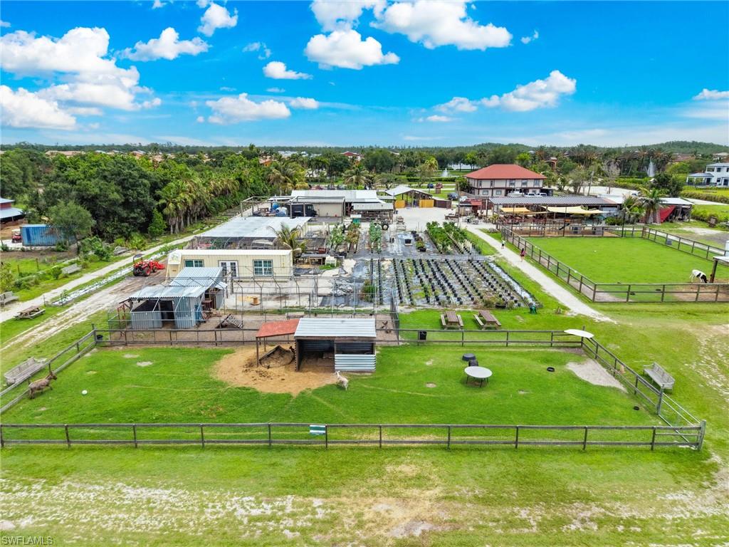 COLONIAL FARMS - Land