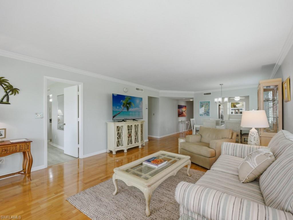 VANTAGE POINT - Residential