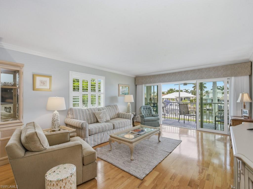 VANTAGE POINT - Residential