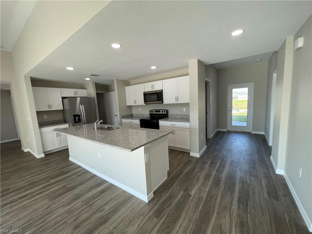 CAPE CORAL - Residential Lease