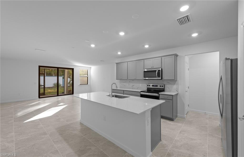 SOLIS GRANDE - Residential