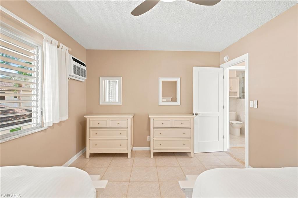 AQUARIUS APTS OF MARCO ISLAND - Residential