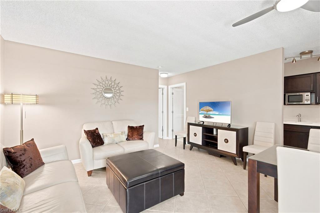 AQUARIUS APTS OF MARCO ISLAND - Residential