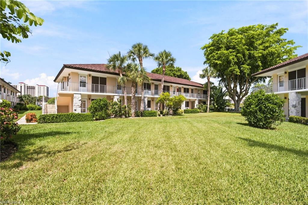 AQUARIUS APTS OF MARCO ISLAND - Residential