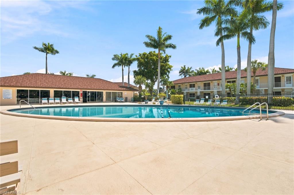 AQUARIUS APTS OF MARCO ISLAND - Residential