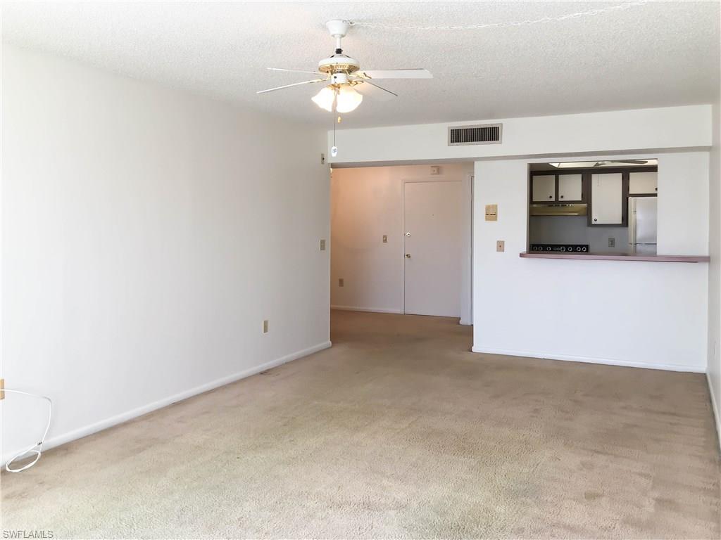 WINDSOR WEST - Residential