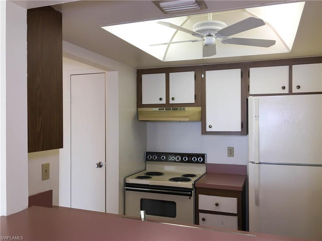 WINDSOR WEST - Residential