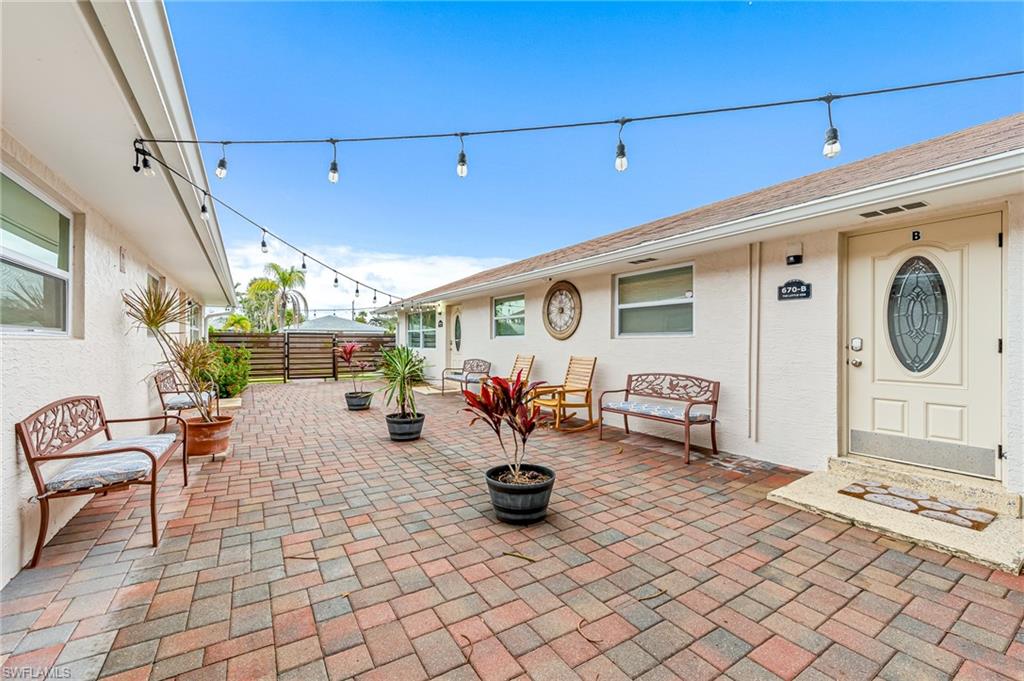 NAPLES PARK - Residential Income