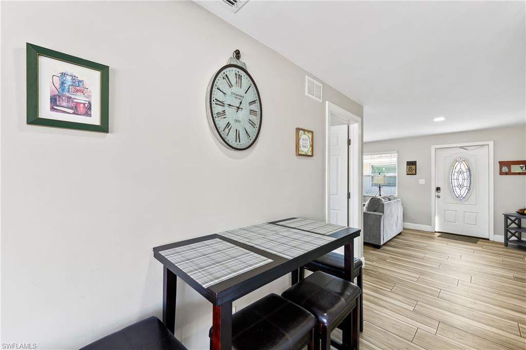 NAPLES PARK - Residential Income