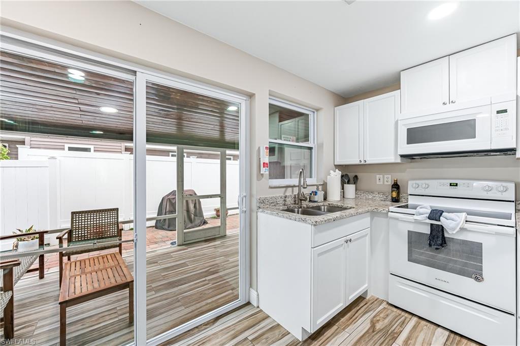 NAPLES PARK - Residential Income