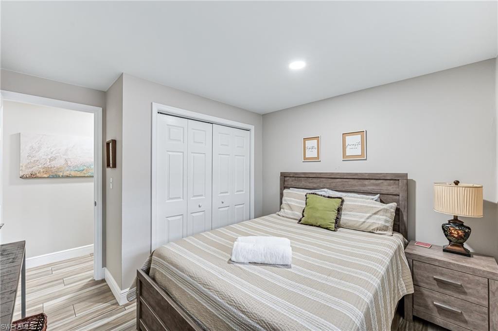 NAPLES PARK - Residential Income