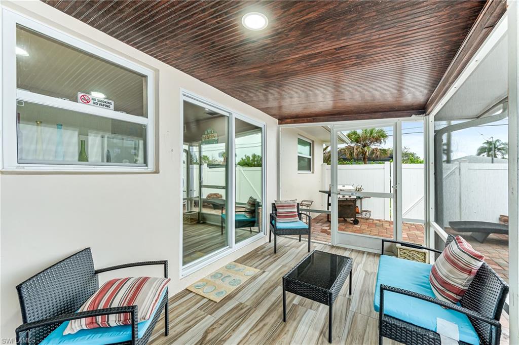 NAPLES PARK - Residential Income