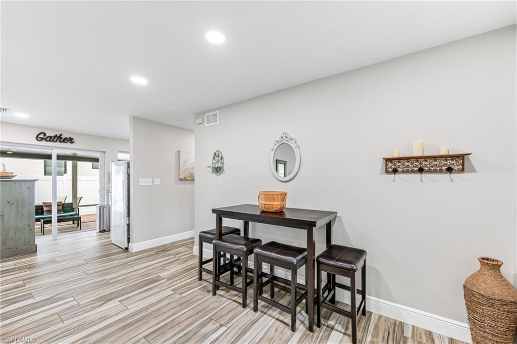 NAPLES PARK - Residential Income