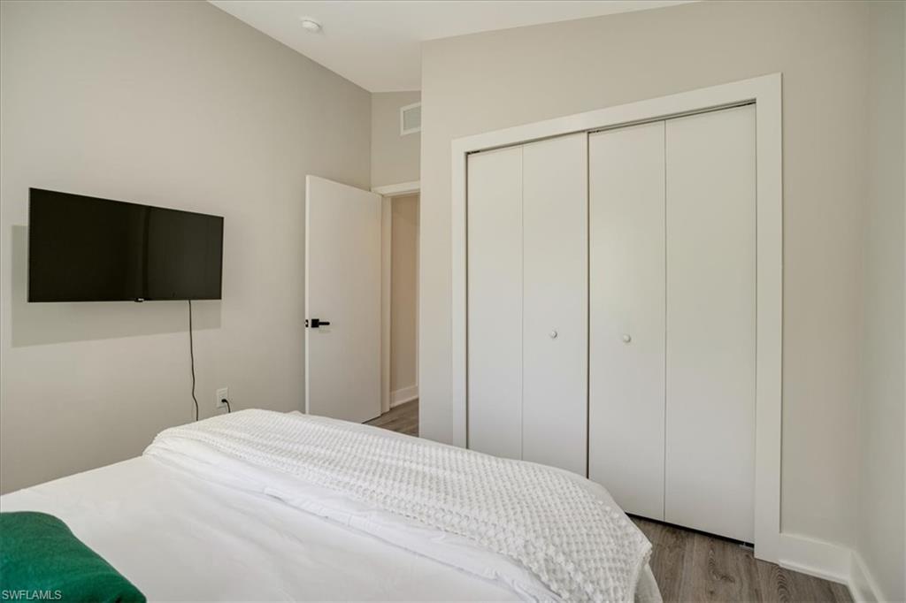 HALLENDALE - Residential Lease