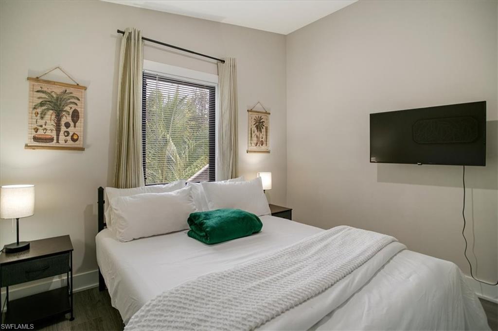 HALLENDALE - Residential Lease