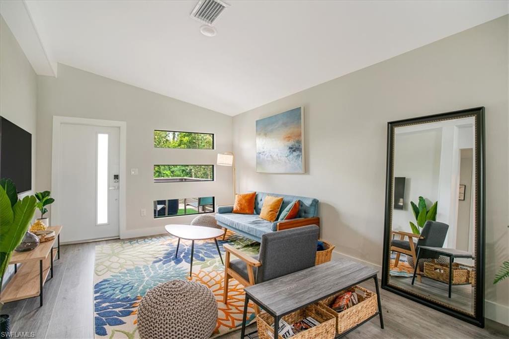 HALLENDALE - Residential Lease