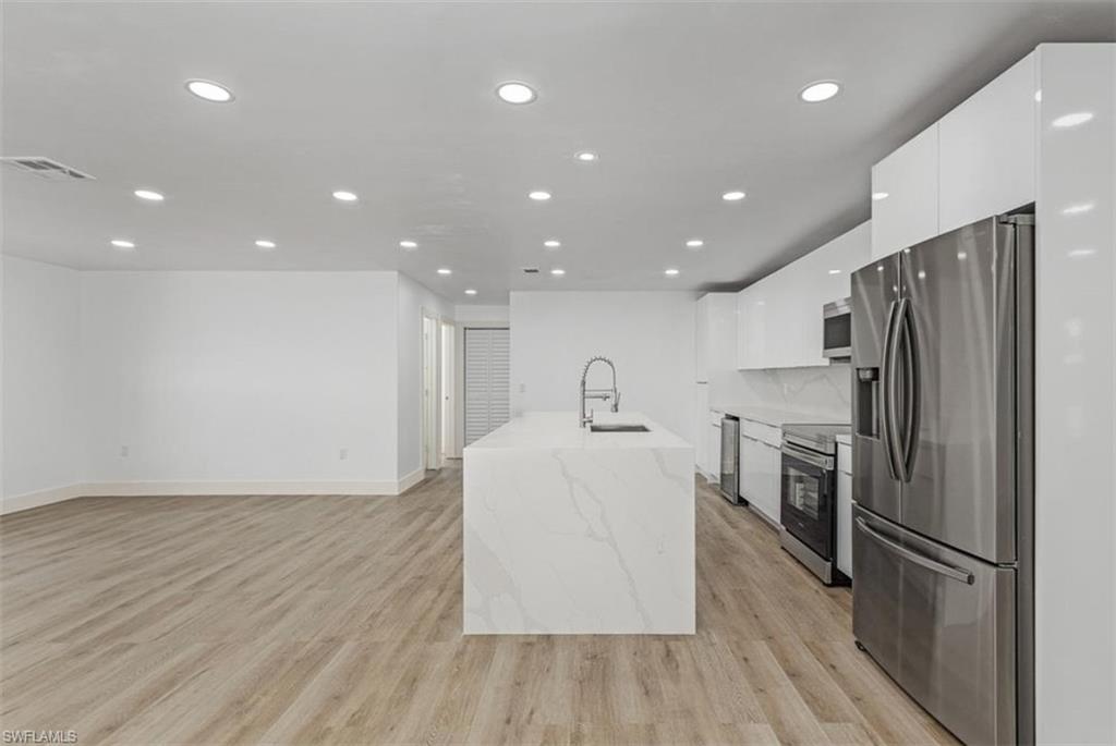 ISLAND PARK WOODLANDS - Residential Lease