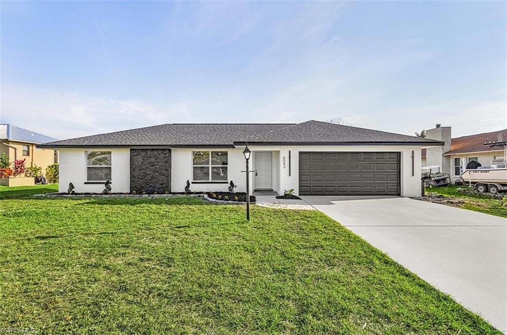Beautifully maintained 3-bedroom, 2-bath home with an open-concept floor plan. The spacious living areas flow into a modern kitchen equipped with stainless steel appliances, making it perfect for everyday living and entertaining. Enjoy the convenience of a large two-car garage and a generously sized backyard with plenty of room for outdoor activities. Located in a friendly, safe, and welcoming community, this home is ideal for boating enthusiasts with access to a private community boat ramp. Residents also enjoy a community tennis court and a relaxed lifestyle in a sought-after neighborhood. Don't miss this opportunity to enjoy comfort, convenience, and waterfront community amenities all in one place.