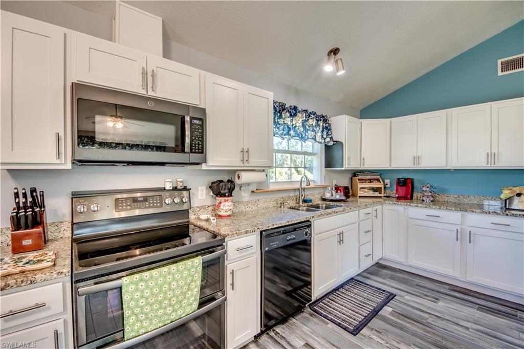 PINE ISLAND CENTER - Residential