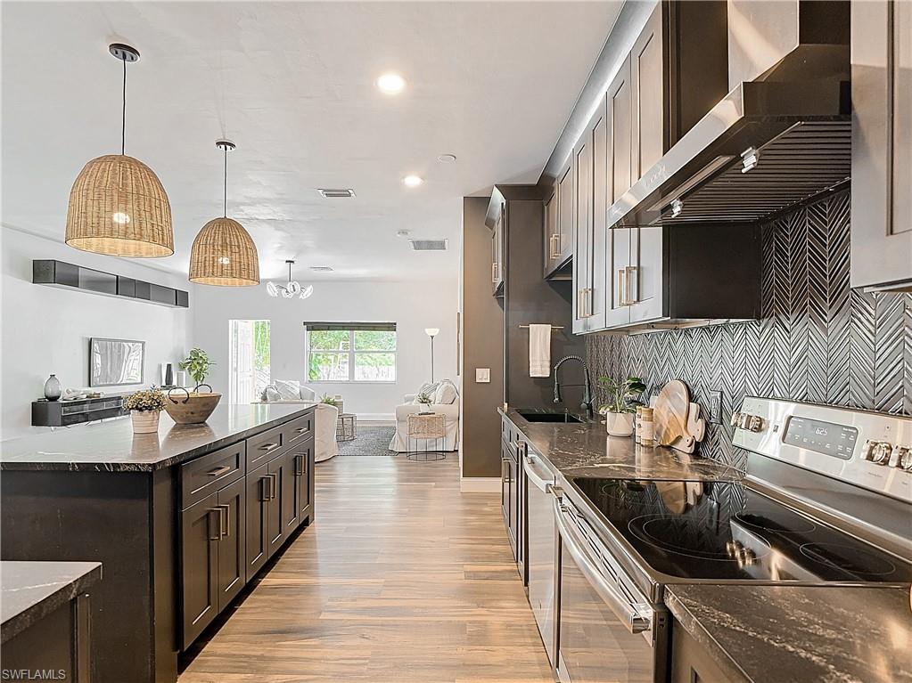 GOLDEN GATE ESTATES - Residential Lease