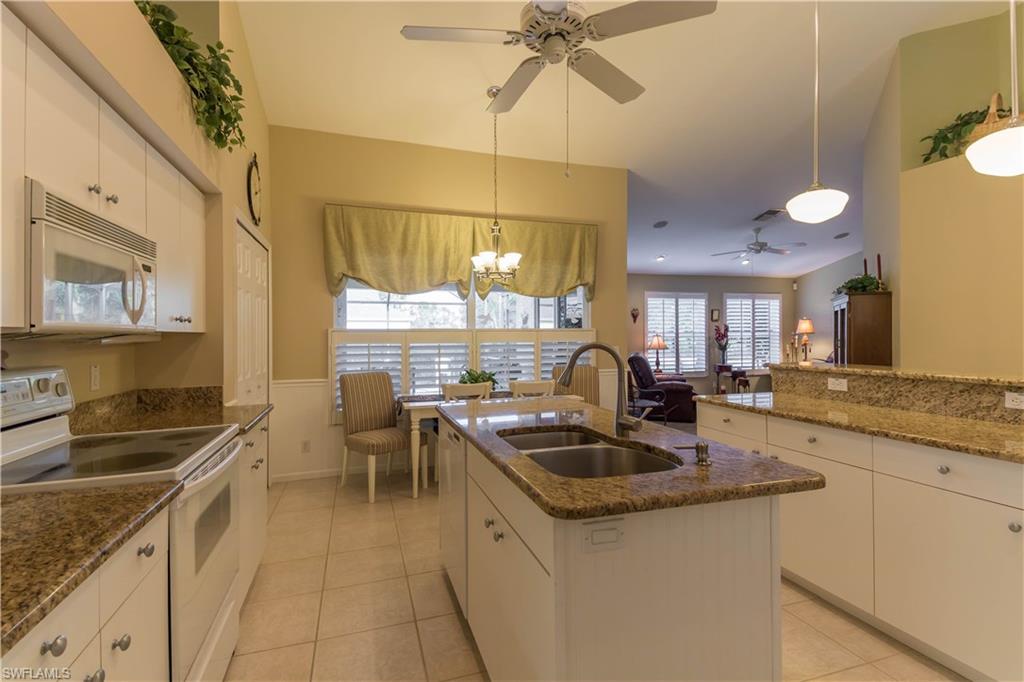 FOUNTAIN LAKES - Residential
