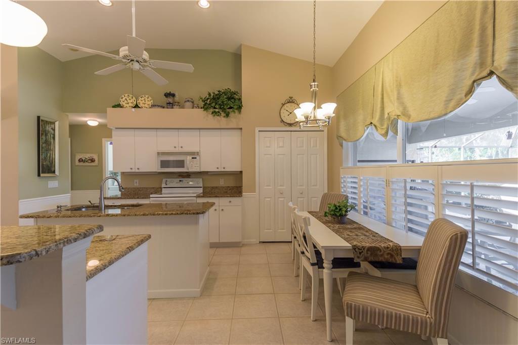 FOUNTAIN LAKES - Residential